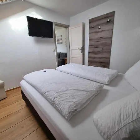 Am Buchbrunnen Apartment